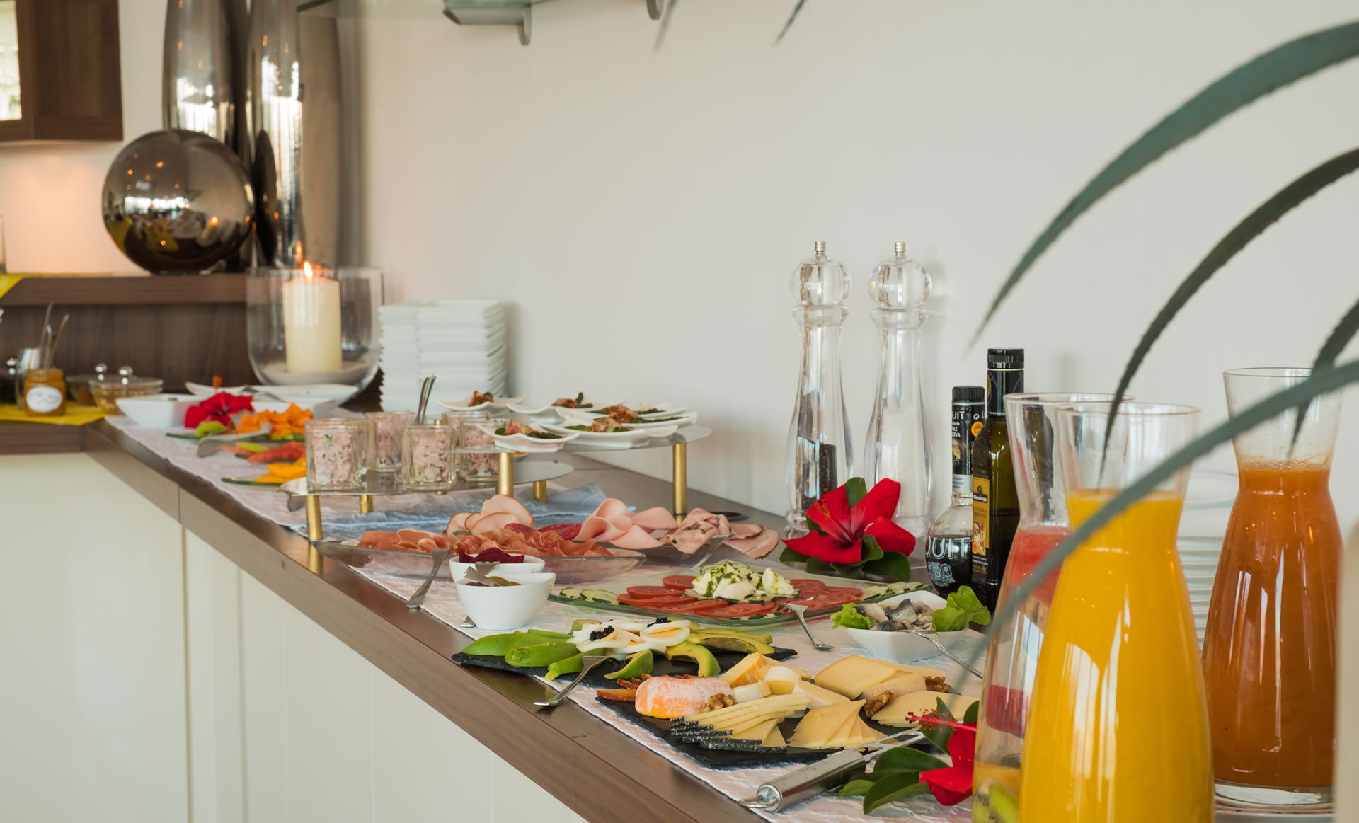 Jardin de la Paz: Frühstücksbuffet mit Meerblick ★ Frühstücksbuffet